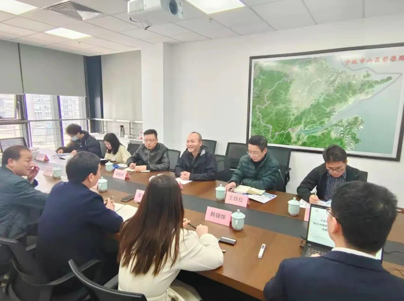 上海市经济和信息化委主任吴金城一行莅临 普适导航开展数字化转型专项调研(图3) 上海市经济和信息化委主任吴金城一行莅临 普适导航开展数字化转型专项调研(图3)