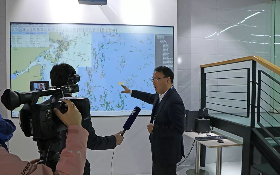 【奋进新时代·改革开放40年全媒大调研】—全国多家媒体走进普适导航(图2) 【奋进新时代·改革开放40年全媒大调研】—全国多家媒体走进普适导航(图2)