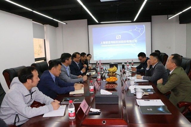 上海市青浦区水务局与科委领导到普适导航调研(图2) 上海市青浦区水务局与科委领导到普适导航调研(图2)