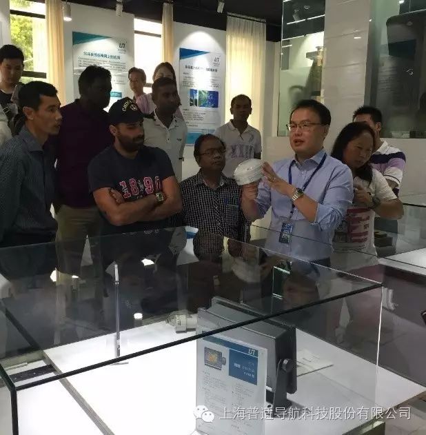 国际航标协会七国代表团来普适导航公司参观学习(图2)